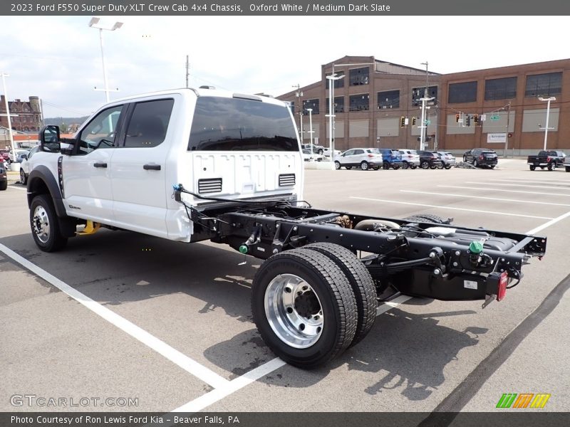 Oxford White / Medium Dark Slate 2023 Ford F550 Super Duty XLT Crew Cab 4x4 Chassis