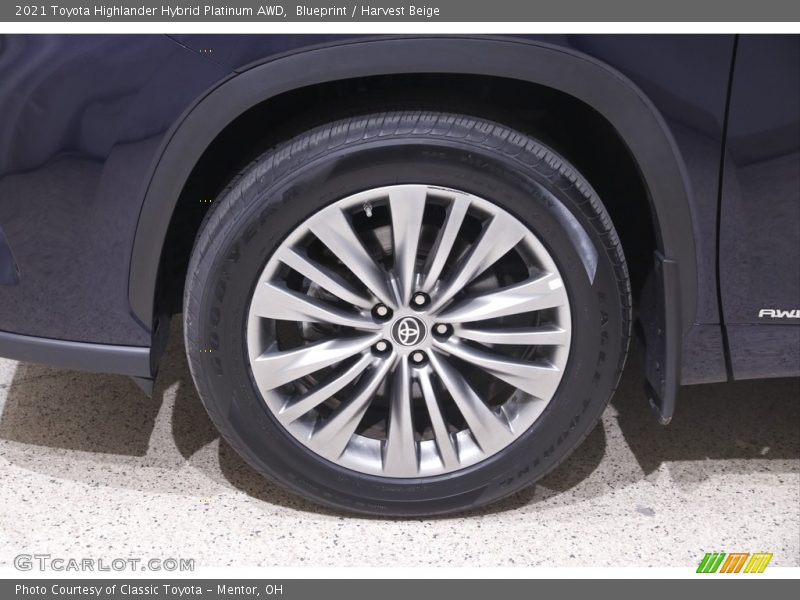  2021 Highlander Hybrid Platinum AWD Wheel