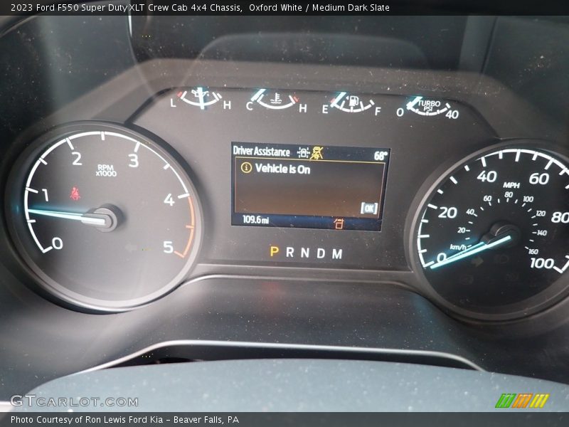 Oxford White / Medium Dark Slate 2023 Ford F550 Super Duty XLT Crew Cab 4x4 Chassis