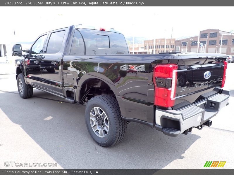  2023 F250 Super Duty XLT Crew Cab 4x4 Agate Black Metallic