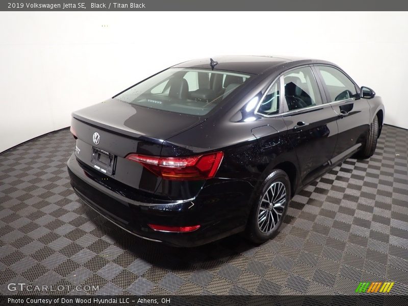 Black / Titan Black 2019 Volkswagen Jetta SE