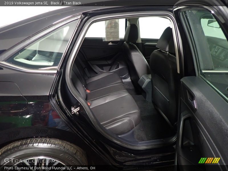 Black / Titan Black 2019 Volkswagen Jetta SE