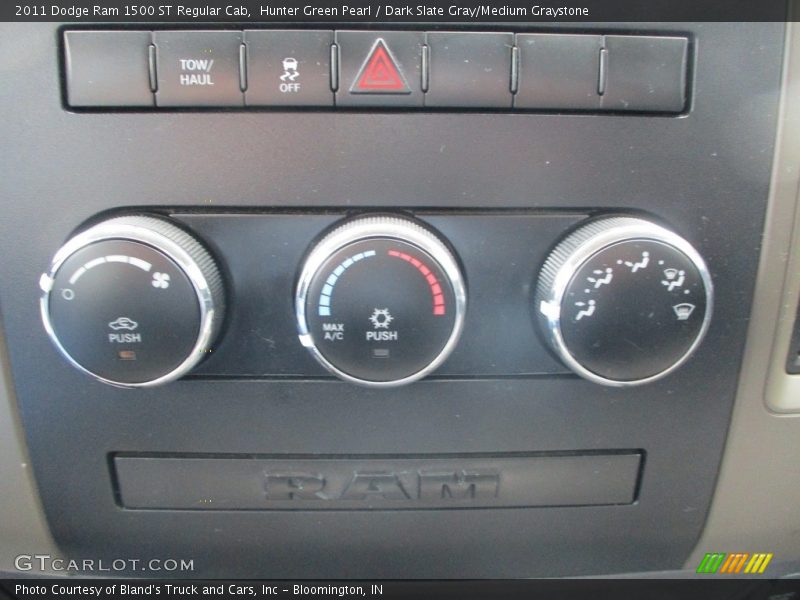 Hunter Green Pearl / Dark Slate Gray/Medium Graystone 2011 Dodge Ram 1500 ST Regular Cab