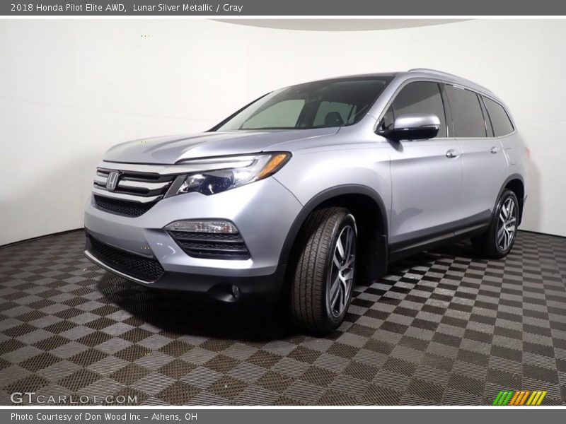 Lunar Silver Metallic / Gray 2018 Honda Pilot Elite AWD