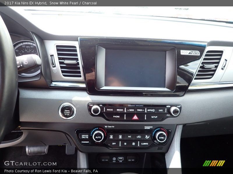 Controls of 2017 Niro EX Hybrid