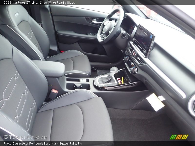 Snow White Pearl / Black 2023 Kia Forte GT-Line