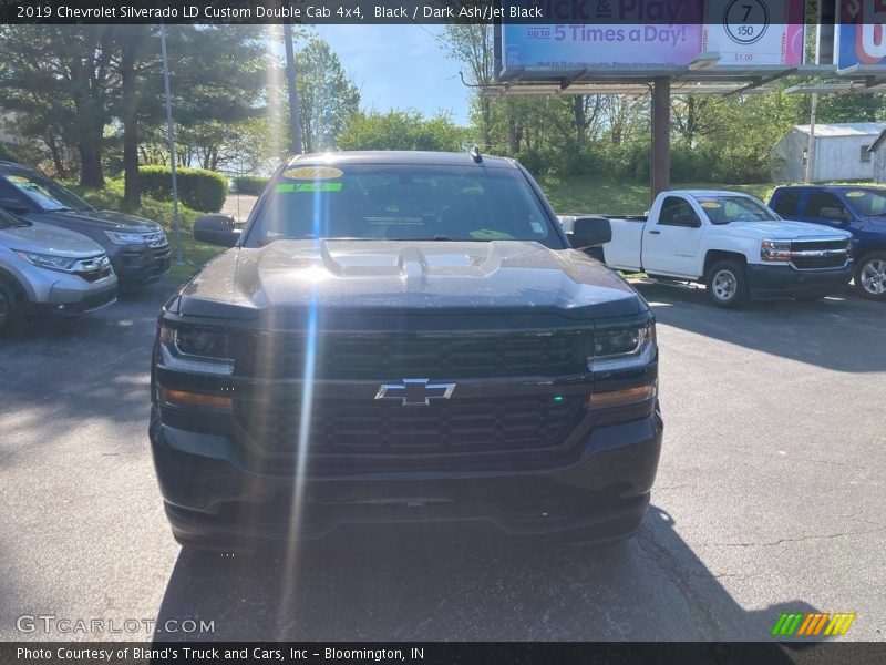 Black / Dark Ash/Jet Black 2019 Chevrolet Silverado LD Custom Double Cab 4x4