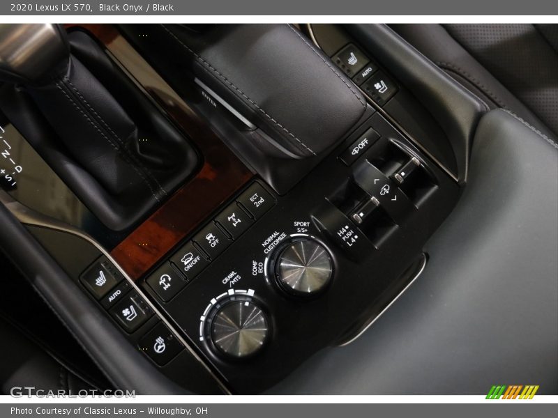 Black Onyx / Black 2020 Lexus LX 570