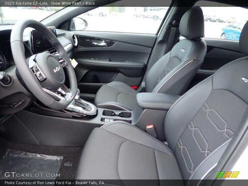 Snow White Pearl / Black 2023 Kia Forte GT-Line