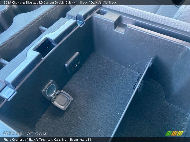 Black / Dark Ash/Jet Black 2019 Chevrolet Silverado LD Custom Double Cab 4x4
