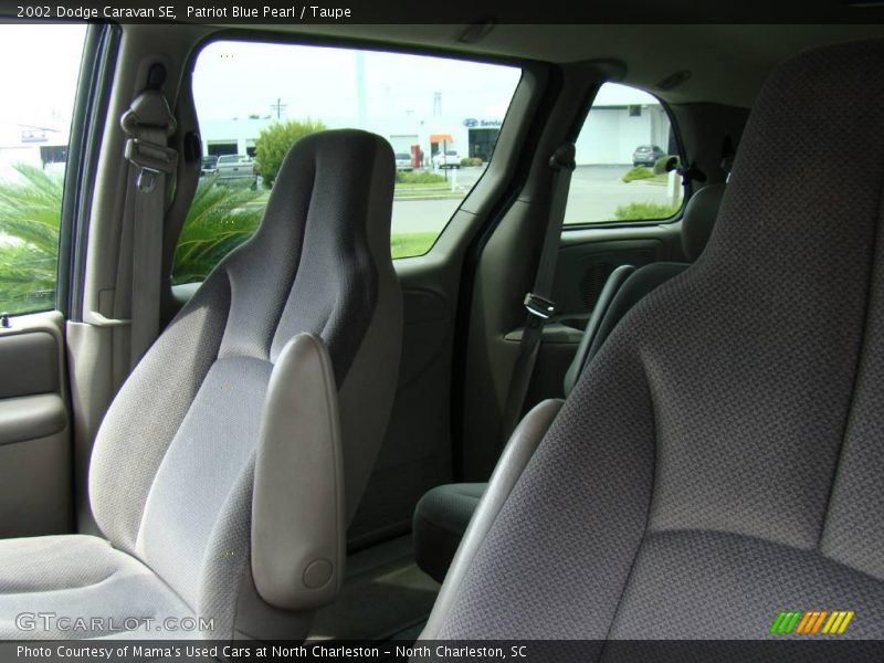 Patriot Blue Pearl / Taupe 2002 Dodge Caravan SE