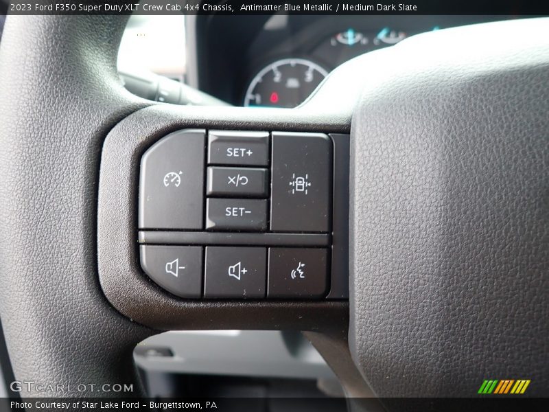  2023 F350 Super Duty XLT Crew Cab 4x4 Chassis Steering Wheel