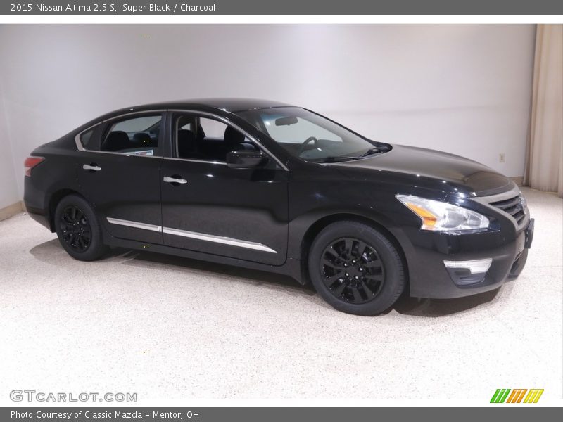 Super Black / Charcoal 2015 Nissan Altima 2.5 S