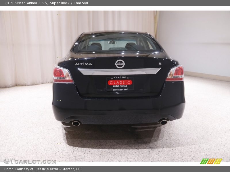 Super Black / Charcoal 2015 Nissan Altima 2.5 S