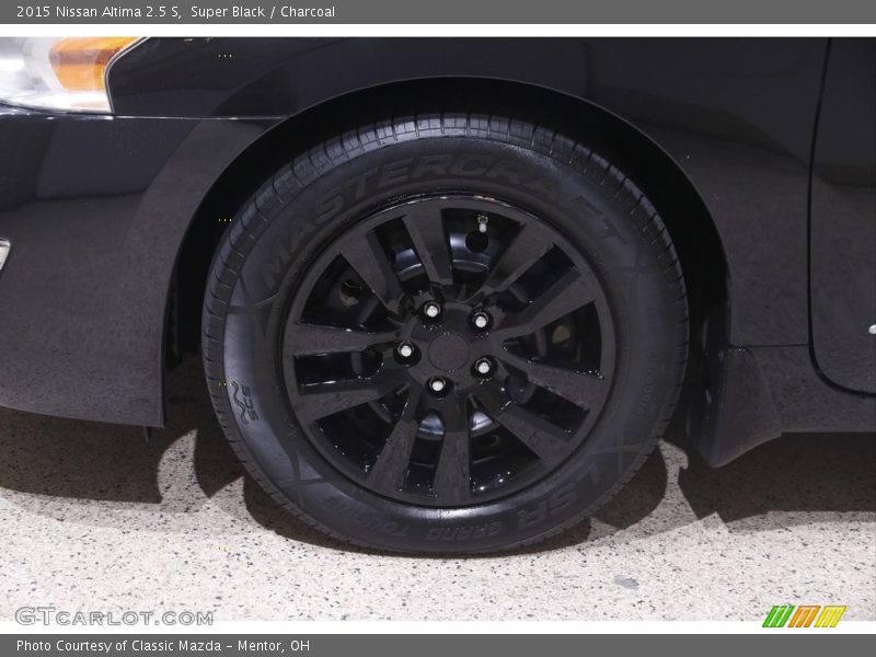 Super Black / Charcoal 2015 Nissan Altima 2.5 S