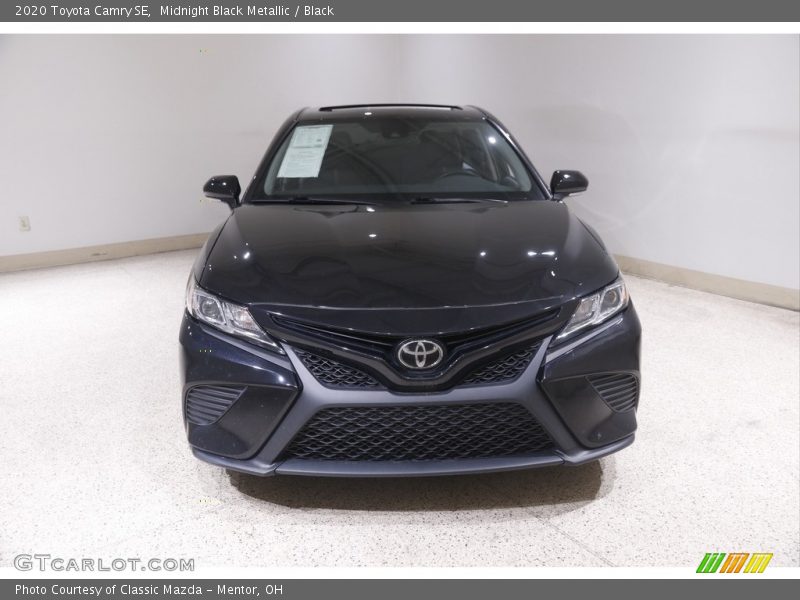 Midnight Black Metallic / Black 2020 Toyota Camry SE