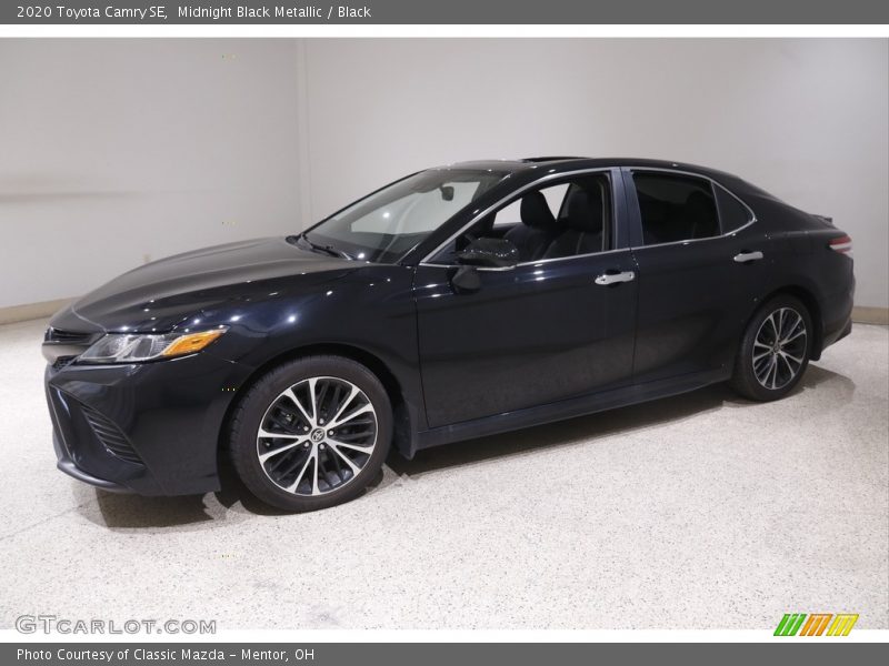 Midnight Black Metallic / Black 2020 Toyota Camry SE