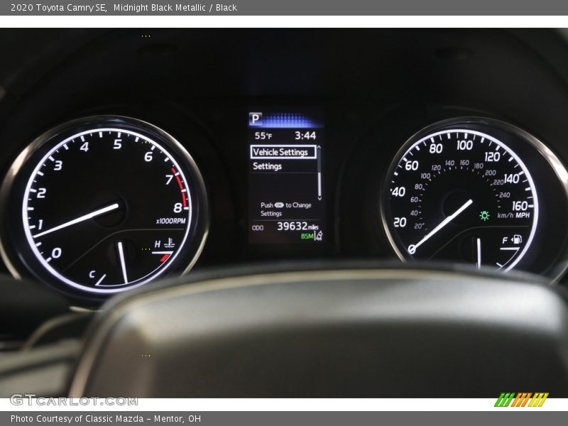 Midnight Black Metallic / Black 2020 Toyota Camry SE