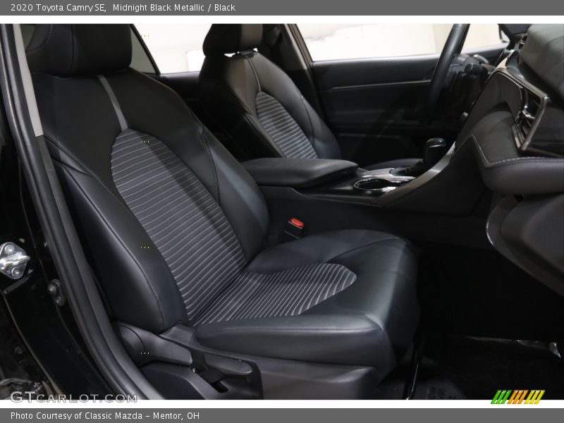 Midnight Black Metallic / Black 2020 Toyota Camry SE