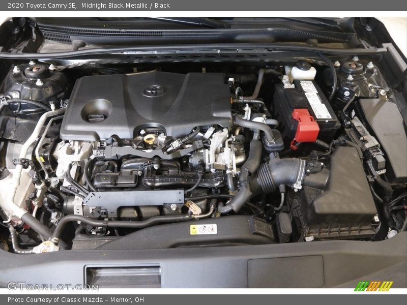 Midnight Black Metallic / Black 2020 Toyota Camry SE