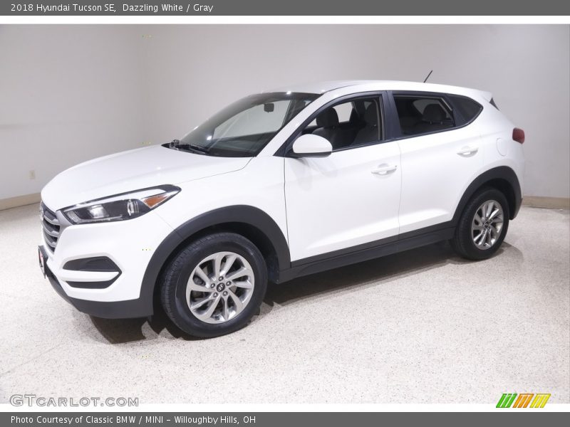 Front 3/4 View of 2018 Tucson SE
