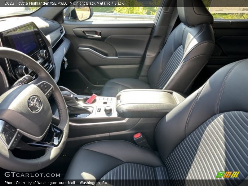 Midnight Black Metallic / Black 2023 Toyota Highlander XSE AWD