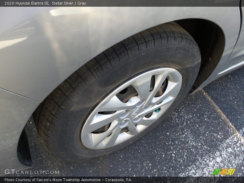 Stellar Silver / Gray 2020 Hyundai Elantra SE
