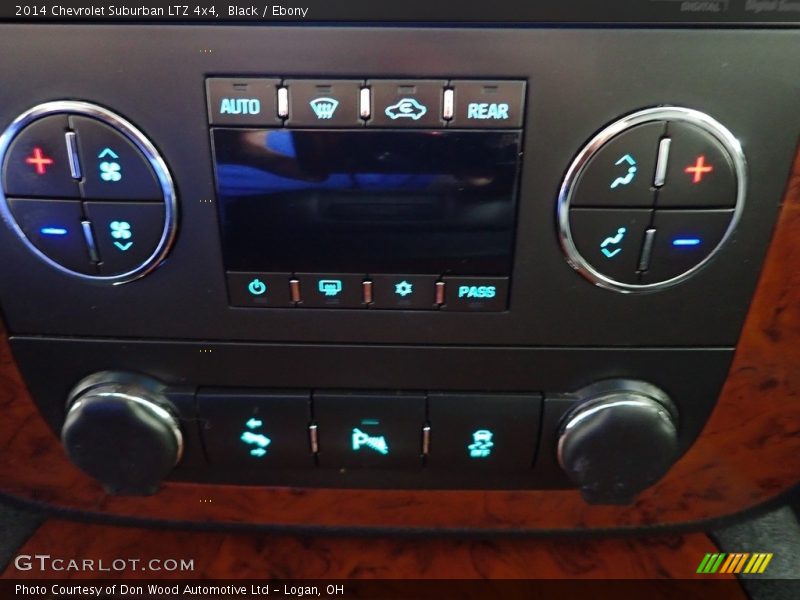 Black / Ebony 2014 Chevrolet Suburban LTZ 4x4