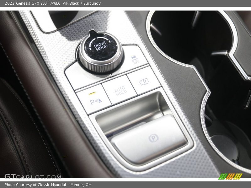 Controls of 2022 G70 2.0T AWD