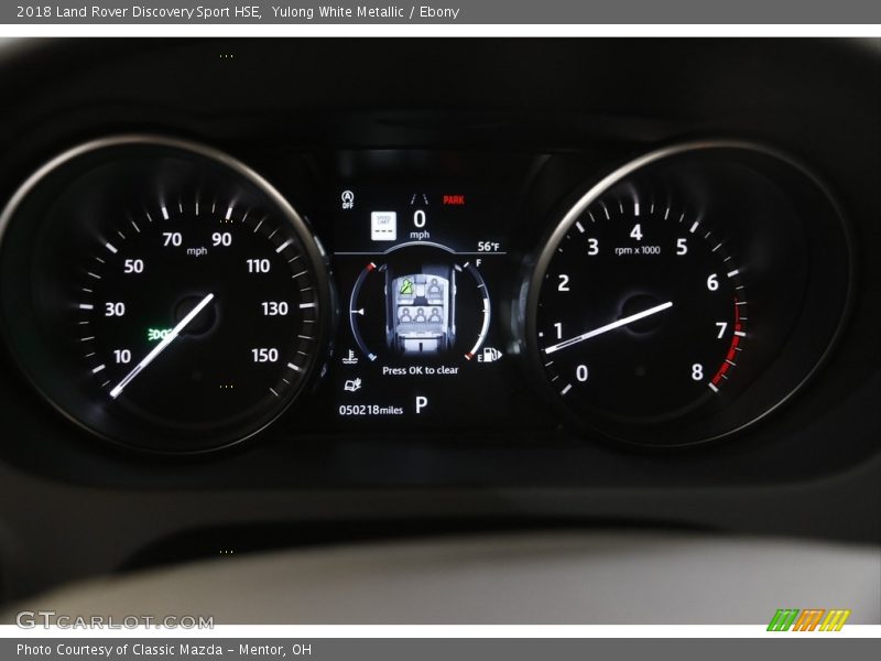 Yulong White Metallic / Ebony 2018 Land Rover Discovery Sport HSE