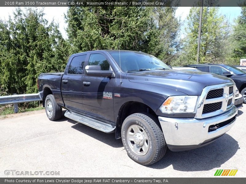 Front 3/4 View of 2018 3500 Tradesman Crew Cab 4x4