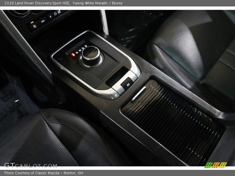 Yulong White Metallic / Ebony 2018 Land Rover Discovery Sport HSE