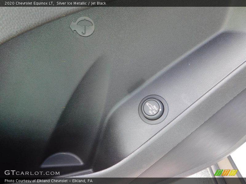 Silver Ice Metallic / Jet Black 2020 Chevrolet Equinox LT
