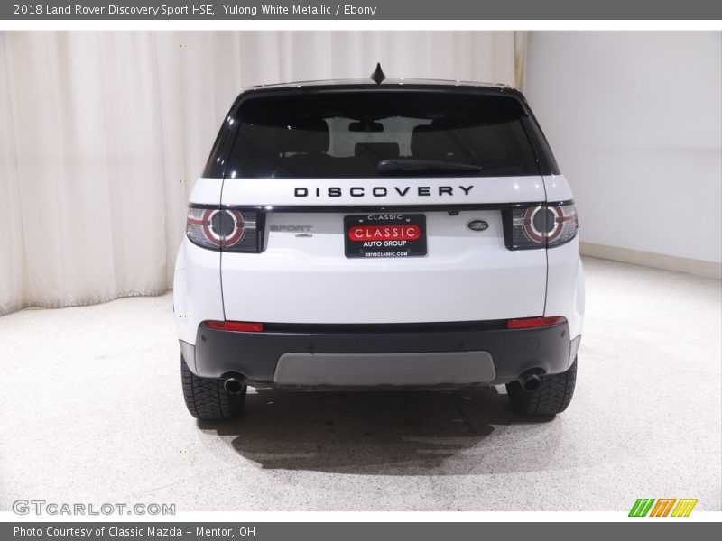 Yulong White Metallic / Ebony 2018 Land Rover Discovery Sport HSE