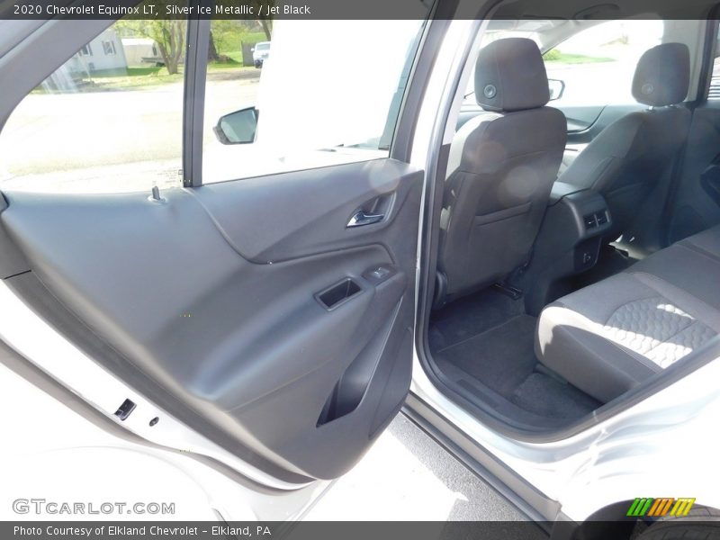 Silver Ice Metallic / Jet Black 2020 Chevrolet Equinox LT