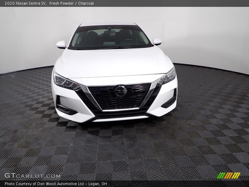Fresh Powder / Charcoal 2020 Nissan Sentra SV