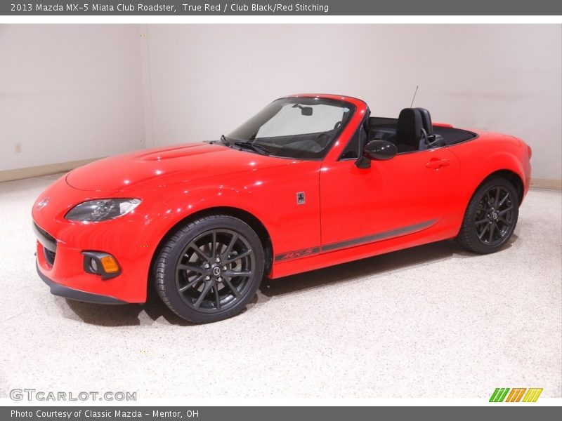 Front 3/4 View of 2013 MX-5 Miata Club Roadster