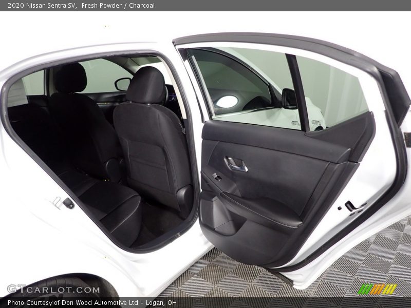 Fresh Powder / Charcoal 2020 Nissan Sentra SV