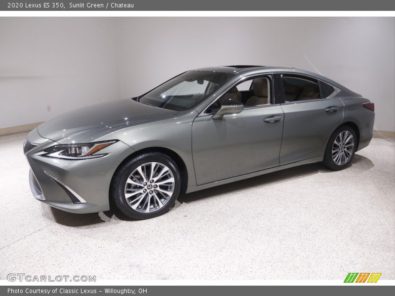 Front 3/4 View of 2020 ES 350