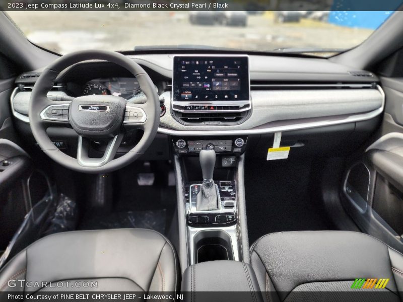Diamond Black Crystal Pearl / Black 2023 Jeep Compass Latitude Lux 4x4