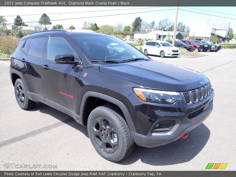 Diamond Black Crystal Pearl / Black 2023 Jeep Compass Trailhawk 4x4