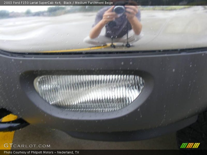 Black / Medium Parchment Beige 2003 Ford F150 Lariat SuperCab 4x4