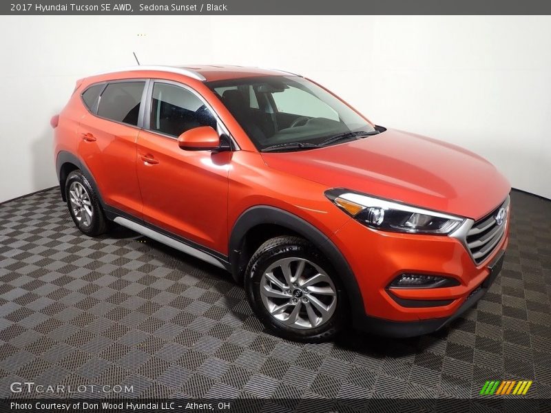 Sedona Sunset / Black 2017 Hyundai Tucson SE AWD