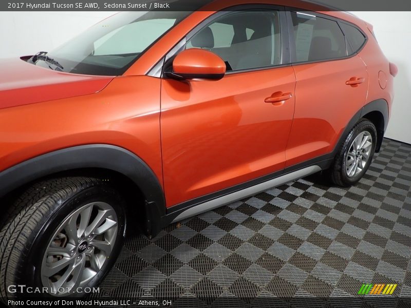 Sedona Sunset / Black 2017 Hyundai Tucson SE AWD