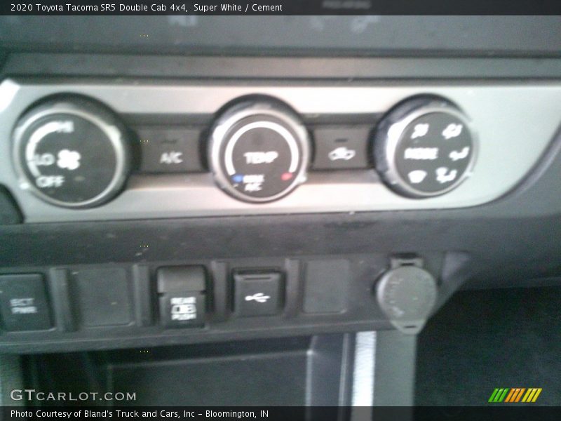 Super White / Cement 2020 Toyota Tacoma SR5 Double Cab 4x4