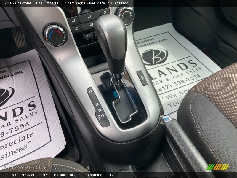 Champagne Silver Metallic / Jet Black 2016 Chevrolet Cruze Limited LT