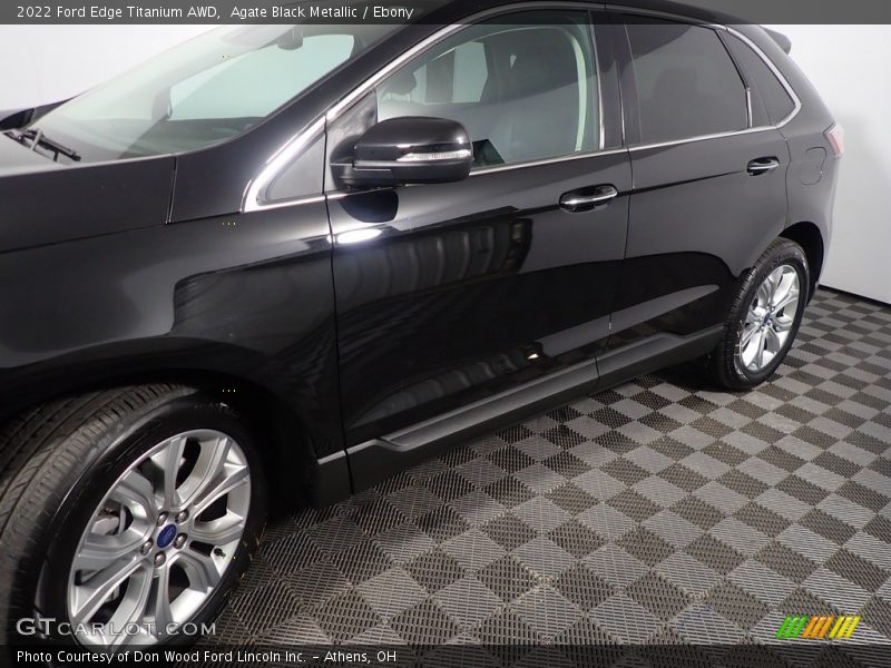Agate Black Metallic / Ebony 2022 Ford Edge Titanium AWD
