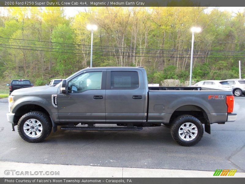 Magnetic / Medium Earth Gray 2020 Ford F250 Super Duty XL Crew Cab 4x4