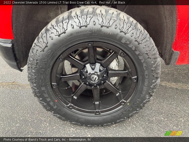 Red Hot / Jet Black 2022 Chevrolet Silverado 1500 Limited LT Trail Boss Crew Cab 4x4