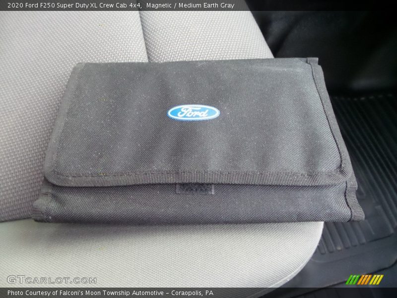 Magnetic / Medium Earth Gray 2020 Ford F250 Super Duty XL Crew Cab 4x4